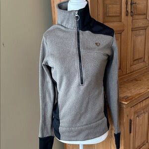 Pearl Izumi Grayish Green and Black Quarter-Zip Pullover